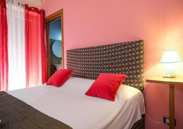 Standard Room, 1 Queen Bed