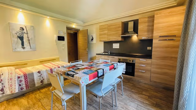 Classic Apartment, 1 Bedroom (5 people)