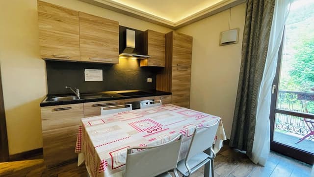 Classic Apartment, 1 Bedroom (5 people)