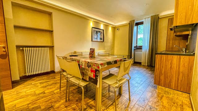 2BR Apt sleeps 6, 2nd floor - Tabor