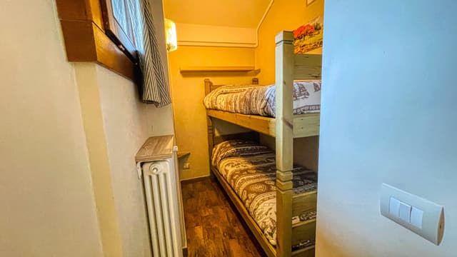 2BR Apt sleeps 6, 2nd floor - Tabor