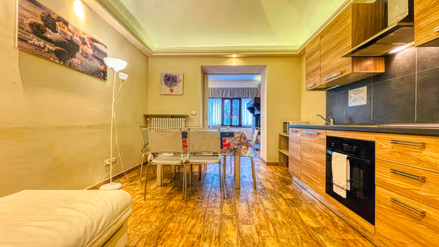 2BR Apt sleeps 6, Ground Floor - Tabor