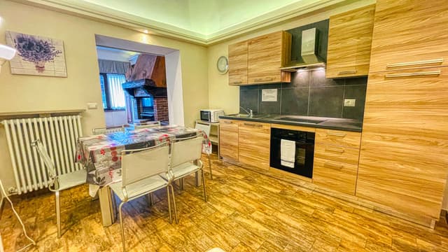 2BR Apt sleeps 6, Ground Floor - Tabor