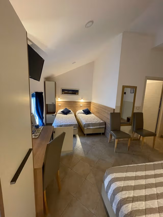 Triple Room, Ground Floor