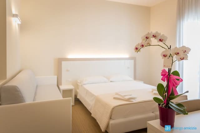 Family Studio Suite, Private Bathroom