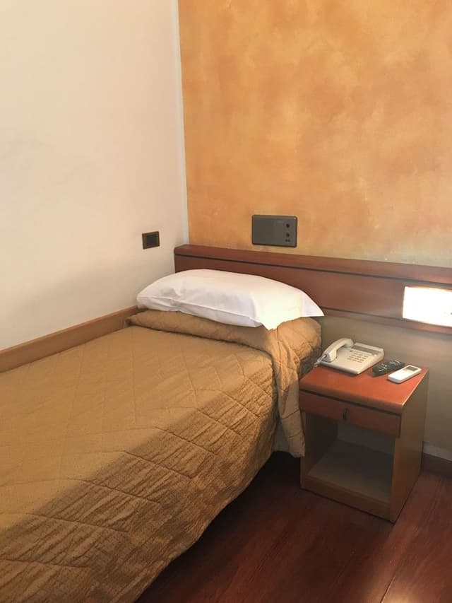 Single Room, Balcony