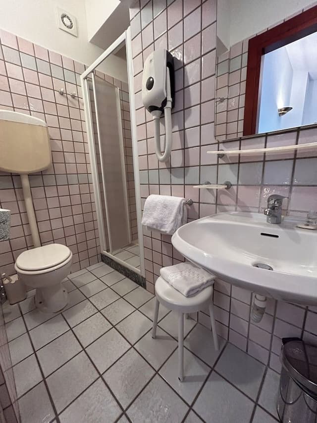 Economy Triple Room