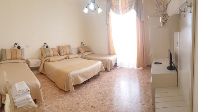 Classic Quadruple Room