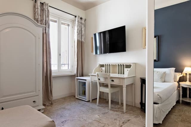 Superior Double Room, City View