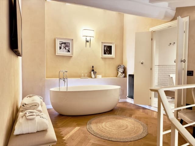 Junior Studio Suite