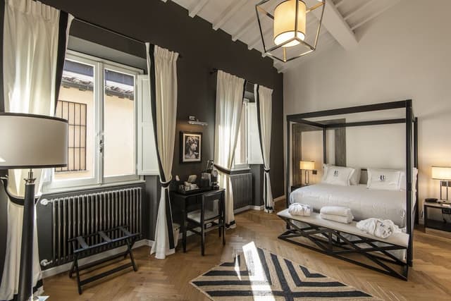 Executive Studio Suite