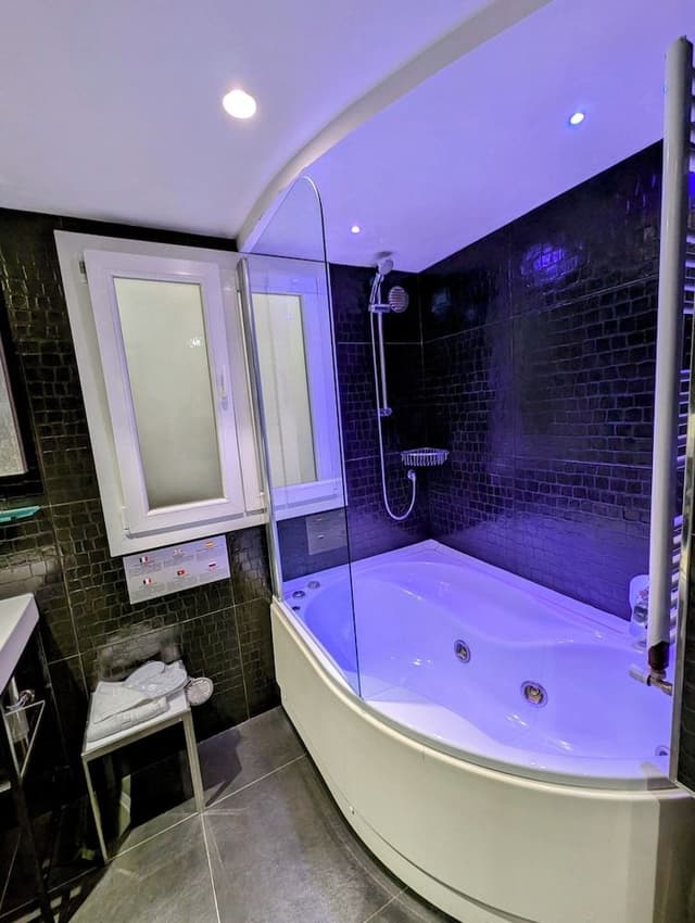 Double or Twin Room, Hot Tub