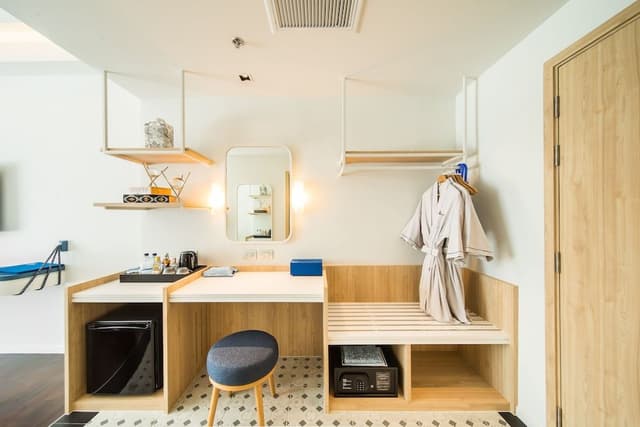 Deluxe Double Room, Pool Access