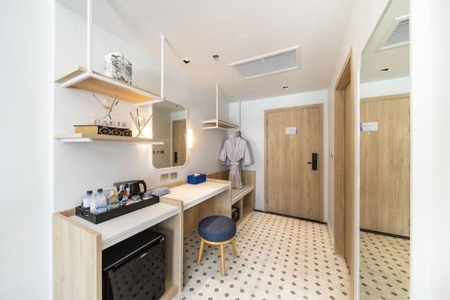 Deluxe Double Room, Pool Access