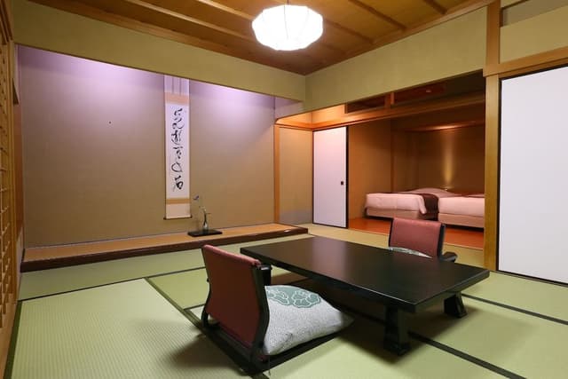 (Main Bldg.) Japanese Style Deluxe Room with Private Open Air Bath (Non-Smoking)