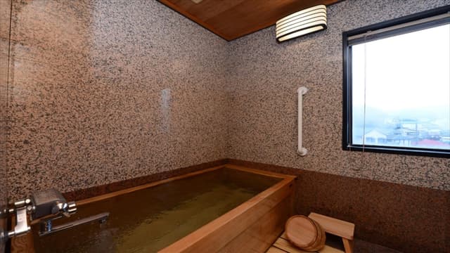 Hollywood twin Japanese-Western room, with superb view open-air bath]