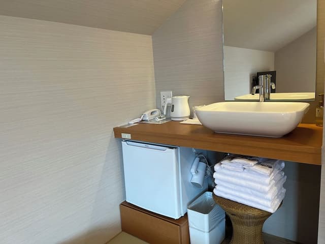 5th Floor Guest Room, Non Smoking