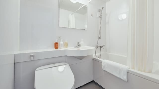[Private Bathroom] Double Room (140cm bed)