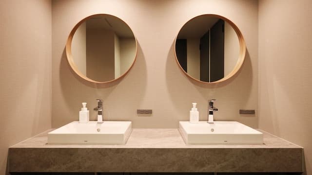 [Shared Bathroom] Small Double Room (120cm bed)