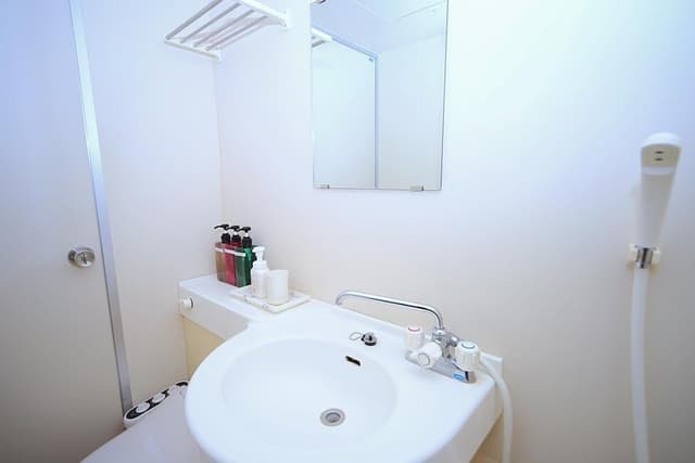 Twin Room with Private Bathroom
