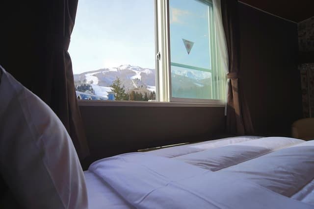 Twin Room with Private Bathroom