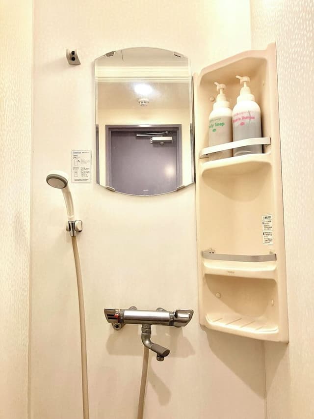 Women Only (Shared Dormitory), Shared Bunk Beds, Non Smoking (Shared Shower and toilet)