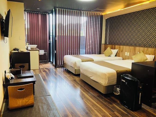 [Japanese modern Japanese-Western room] 25sqm + terrace 6sqm, Shigaraki ware open-air bath, Smoking