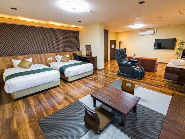 [Japanese modern suite Japanese-Western room] 55sqm + terrace 12sqm, Shigaraki ware open-air bath,NS