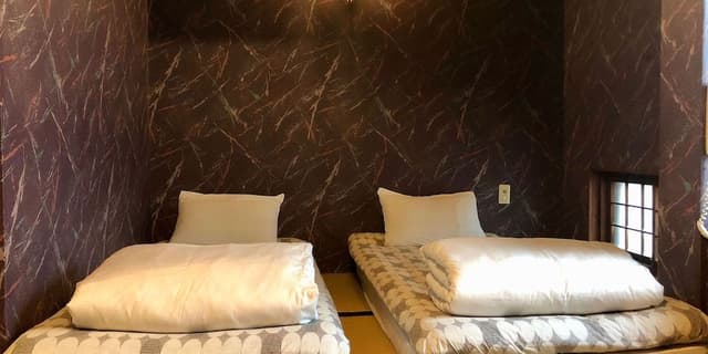 Basic Twin Room, Non Smoking