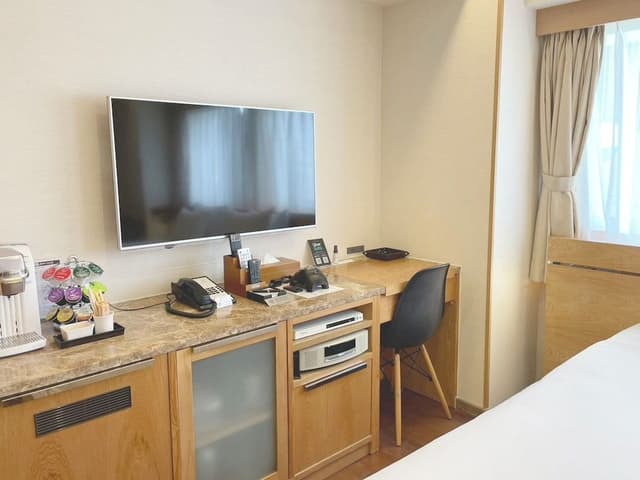 Standard Hollywood Twin Room (2nd Floor)
