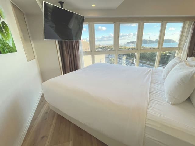 Ocean Premium Suite (Ocean Side, Top Floor)