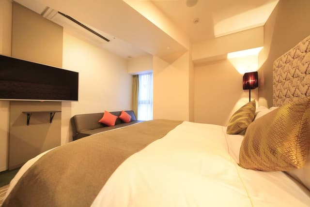 Superior King Room -Non Smoking (1 King Bed) - Extrabed is from 3rd adult