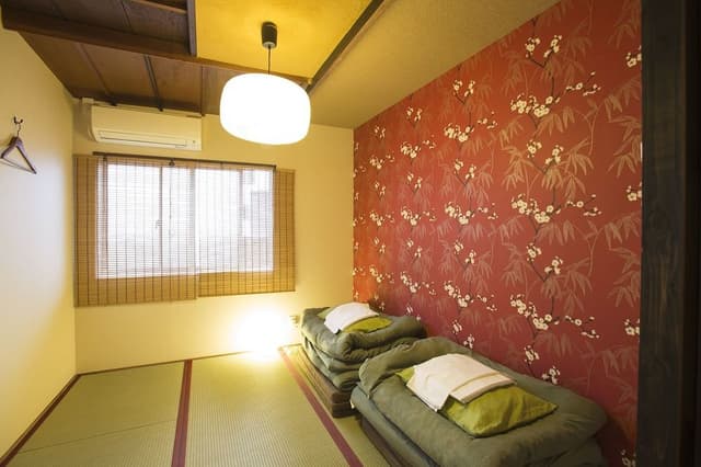 Economy Twin Room
