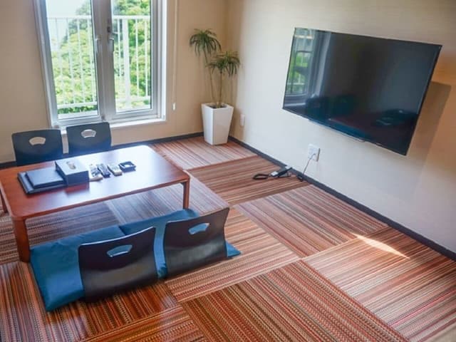 [Traditional Jr Suite] Large Bathroom