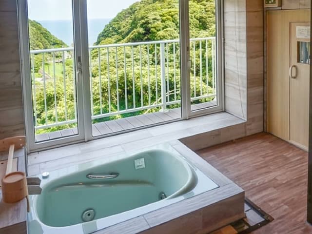 [Traditional Jr Suite] Large Bathroom