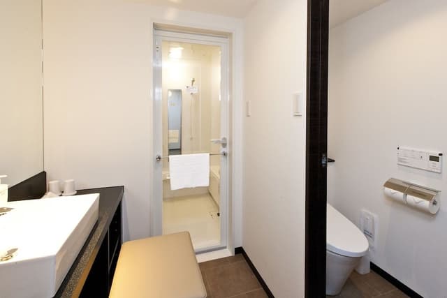 [Renovated] Premium + Sofa Twin Room, Non Smoking (Sofa used as a bed only for 3 guests)