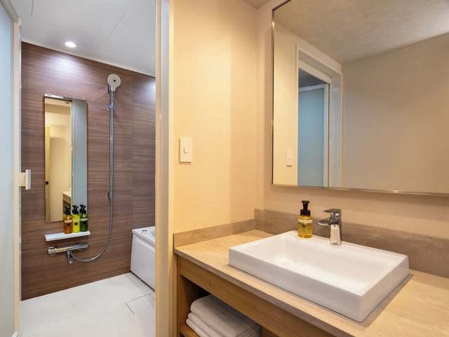 [Renewal]Deluxe Triple (Cleaning is Optional with Additional Cost), 6 Adults