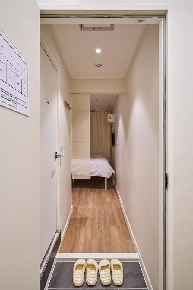 Double Queen Room 207