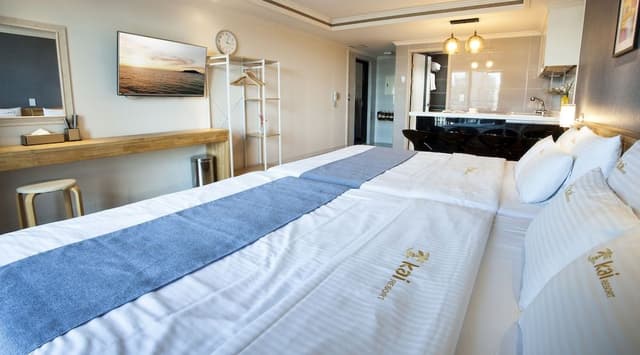 Suite Twin Room