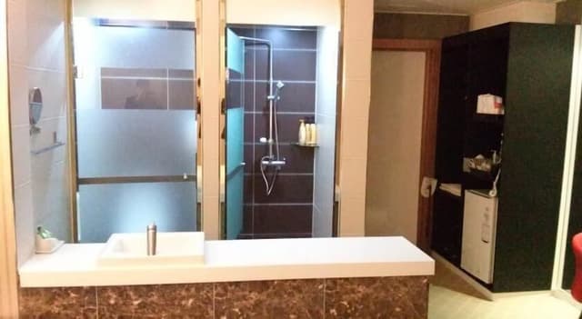Standard Room (Extra person fee: KRW 10,000)
