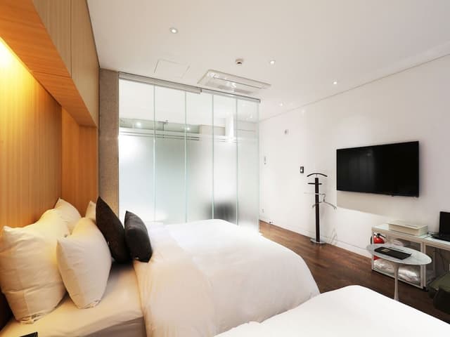 Premium Twin Room
