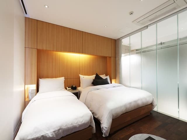 Premium Twin Room