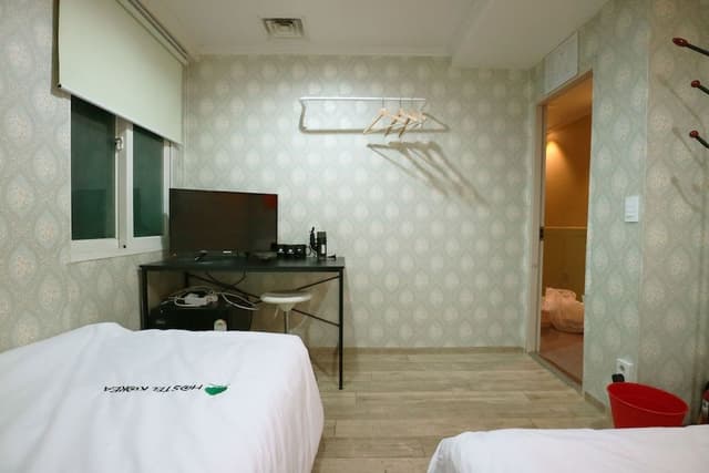Triple Room, Shared Bathroom