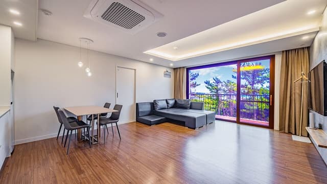 MaruHunoniPool:Heatingfee100000KRW(Nowoffering-50% KRW 50000,WarmpoolnotavailJul-Aug) Base4/Max 6pax