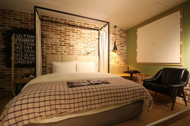 Deluxe Twin Room (1Double+1Sinlge)
