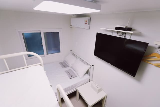 Family Room, Private Bathroom (Self Check-In after 6PM)