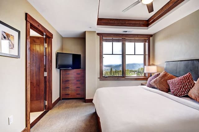 Condo, 1 Bedroom