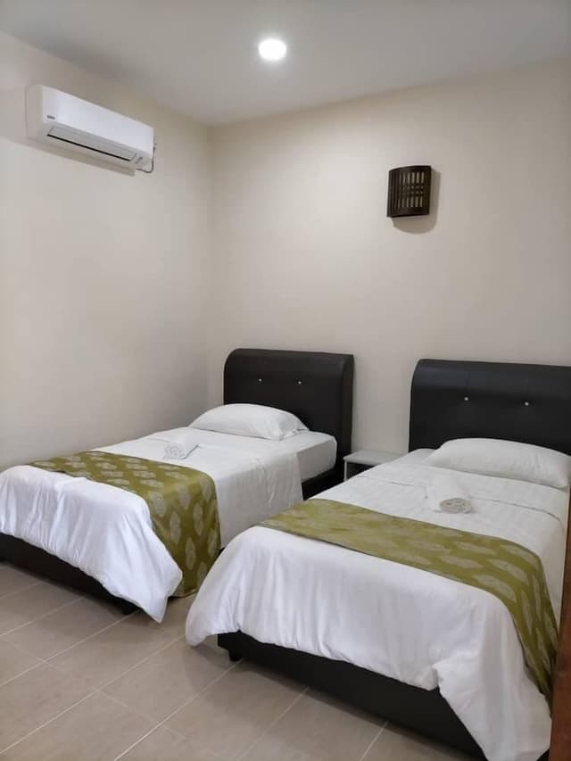 Superior Single Room, Multiple Beds, Mountain View