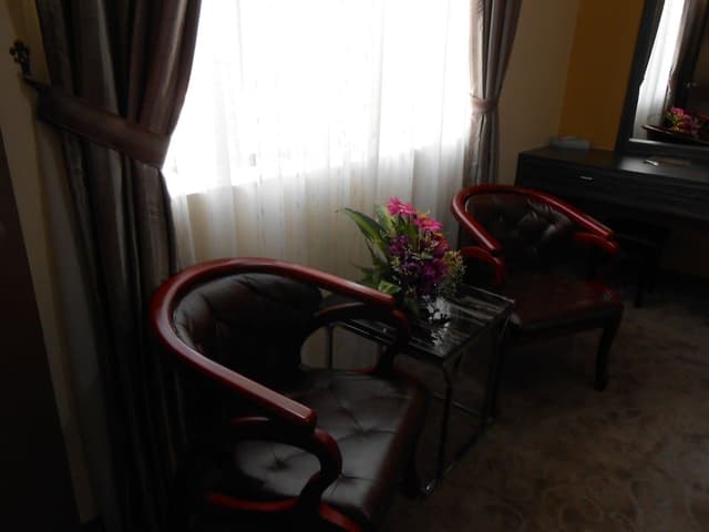 Deluxe Suite Hill View