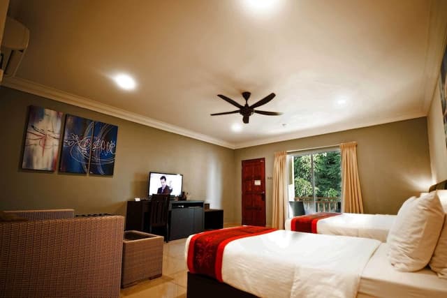 Executive Triple Room (with A/C)